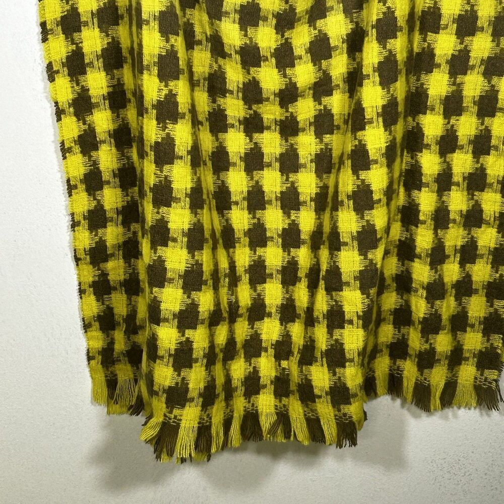 Maeve Anthropologie Blanket Wrap Scarf Yellow Gray Houndstooth Plaid Fringe - Picture 4 of 7